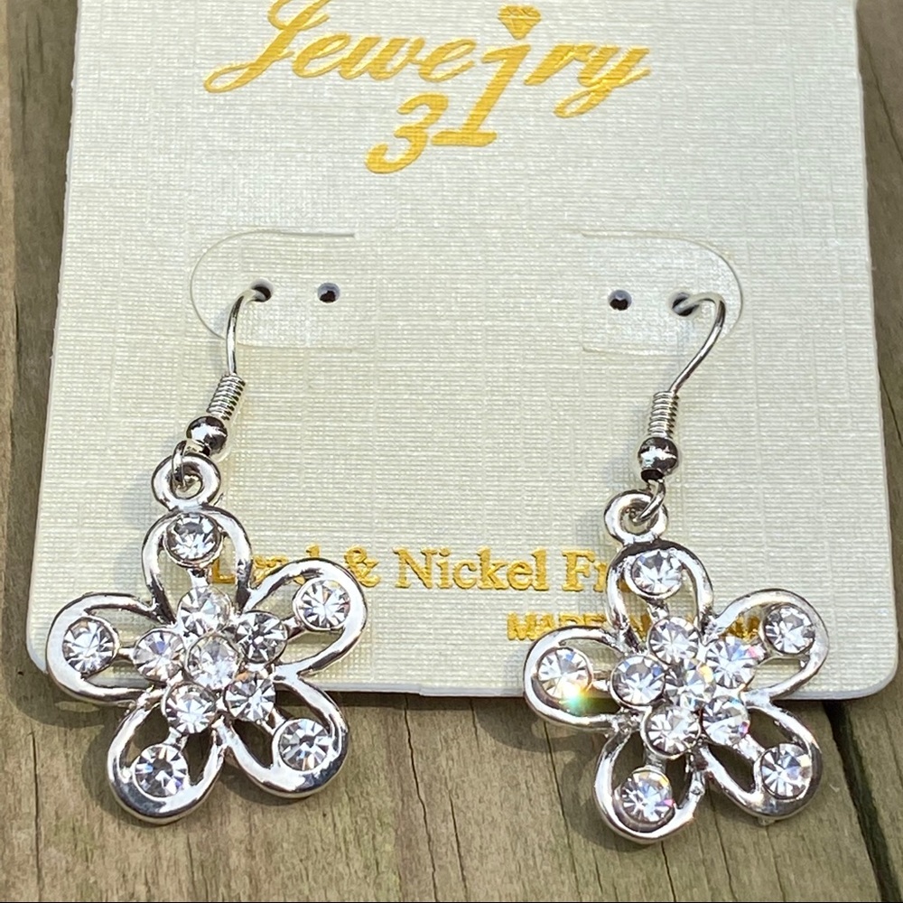 NWT Jewelry 31 rhinestone flower floral drop earrings silver boho hippy